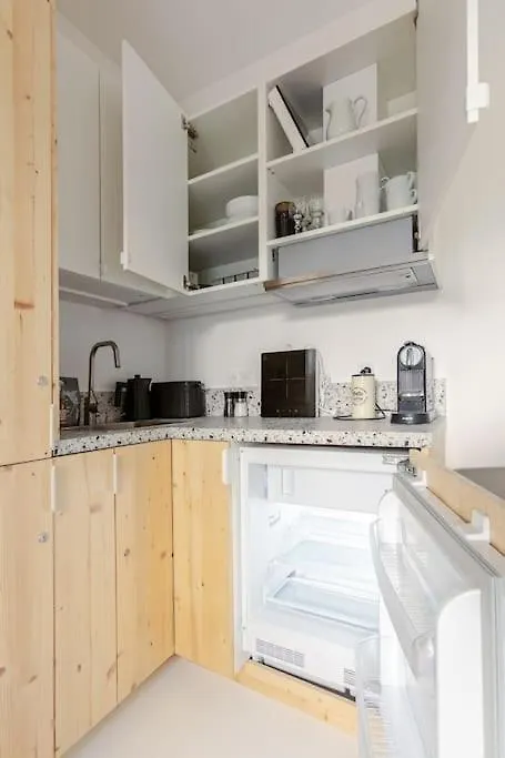 Apartment Charming Studio Ideally Located In Paris, 9Th France